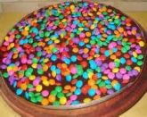 Pizza de Chocolate com mms